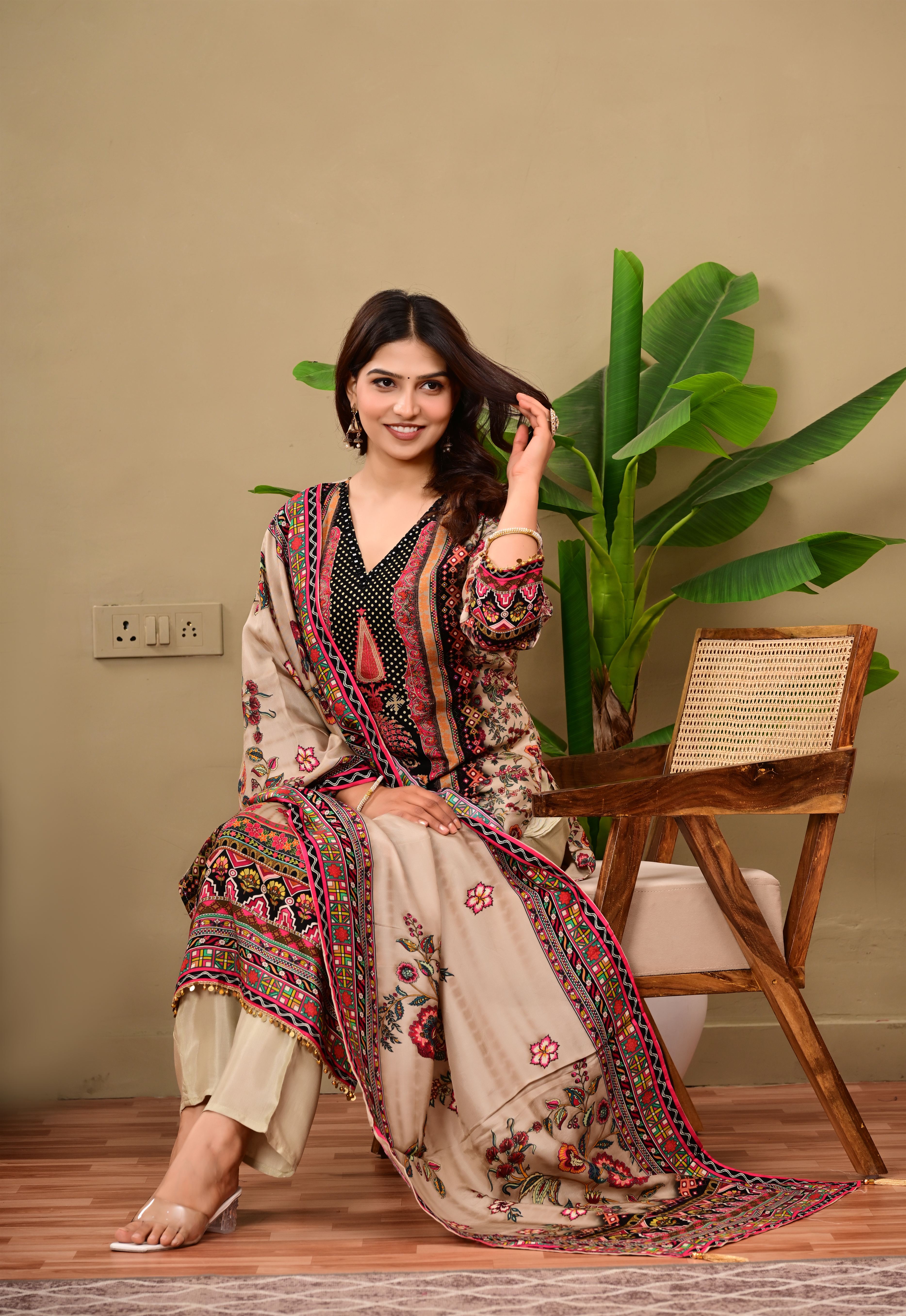 Pakistani Panel work designed suit set