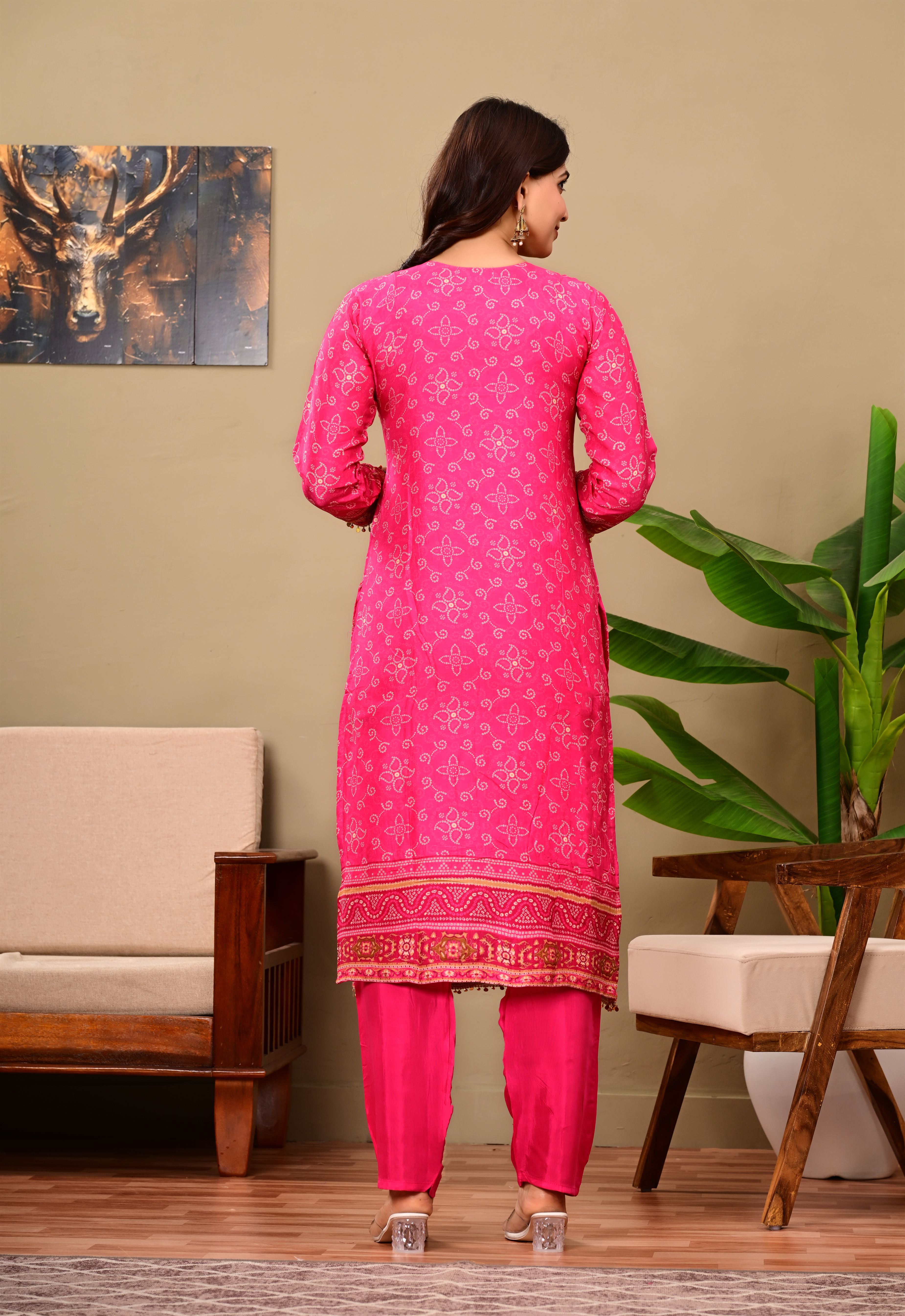 Pink Crepe suit set with neck work detailing